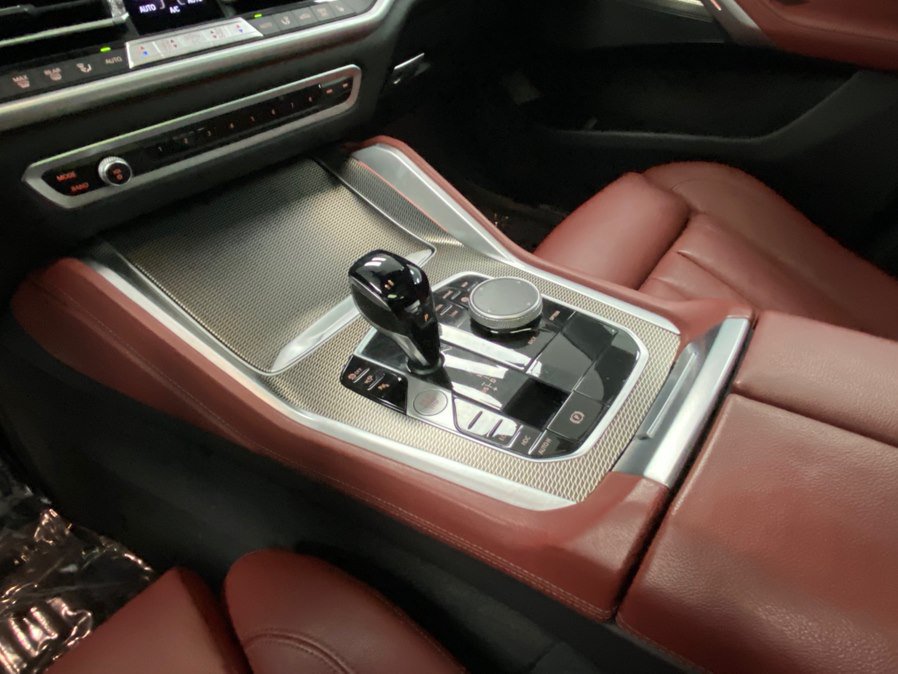 Used 2022 BMW X6 xDrive40i w/ M Sport Package AWD/4WD image 29