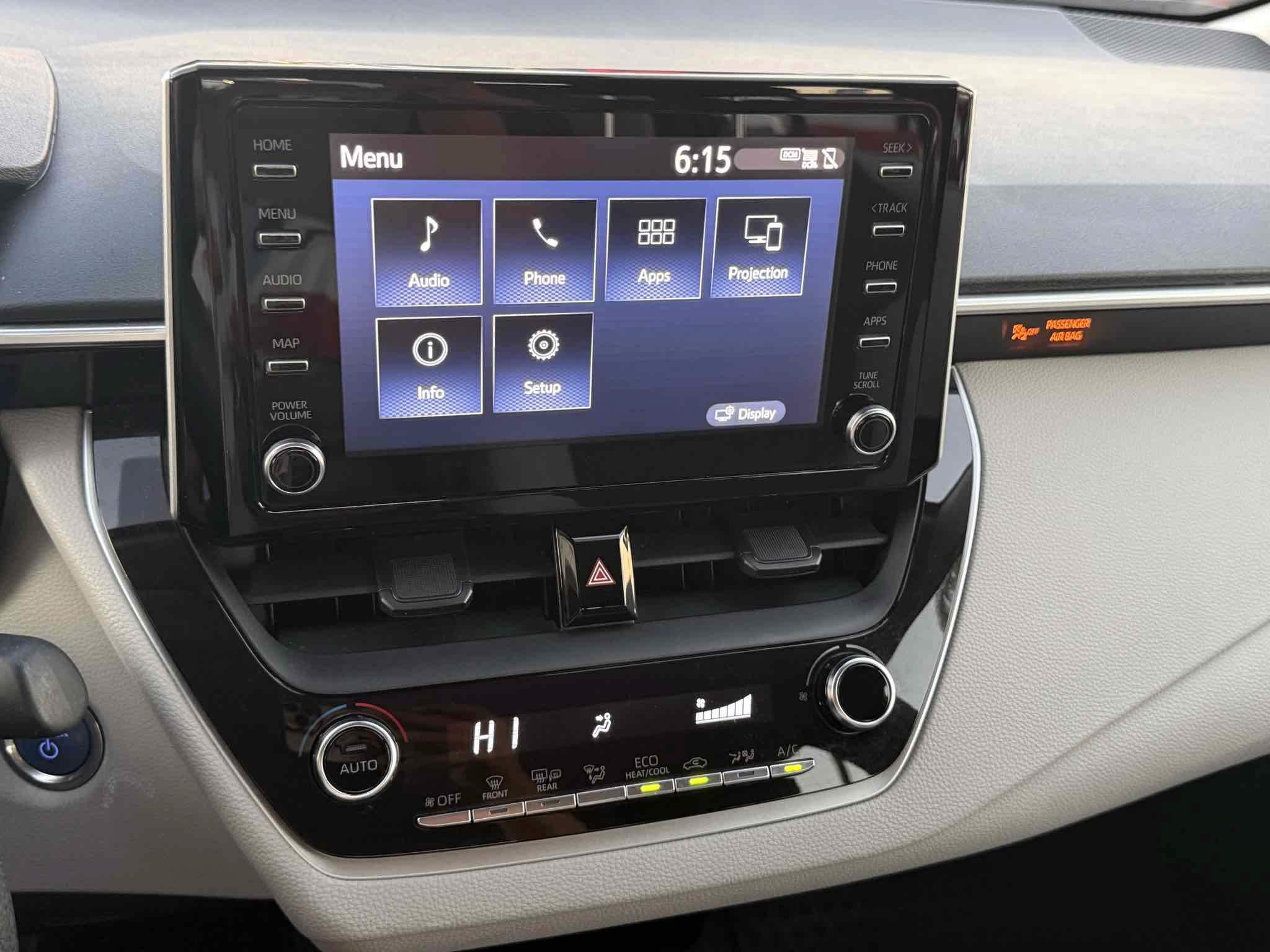 Used 2020 Toyota Corolla LE FWD image 42