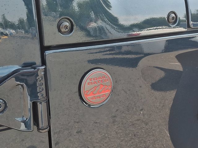 Used 2025 Jeep Wrangler Unlimited Rubicon AWD/4WD image 29