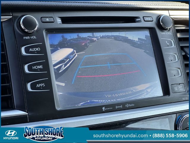 Used 2016 Toyota Highlander XLE AWD/4WD image 32