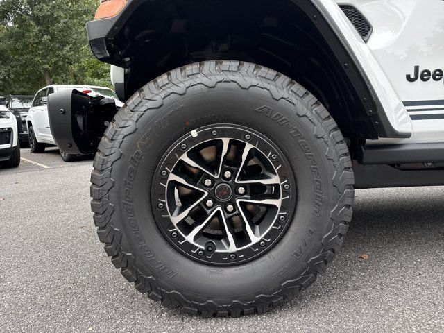 New 2026 Jeep Wrangler Unlimited Rubicon w/ Rockslide Package AWD/4WD image 11