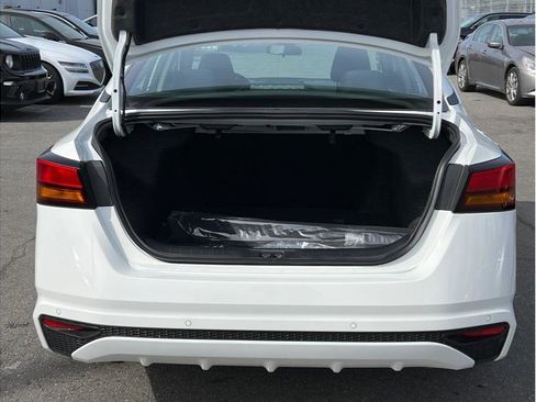 Used 2025 Nissan Altima 2.5 S image 4