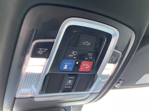 Used 2023 RAM 1500 Laramie image 44