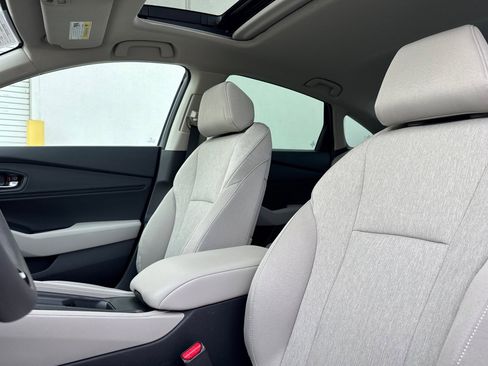 Used 2025 Honda Accord SE image 15