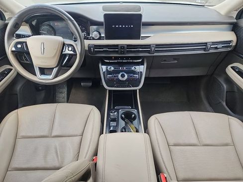 Used 2022 Lincoln Corsair AWD w/ Premium Package image 8