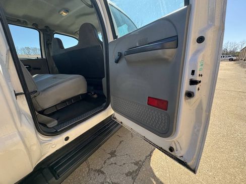 Used 2006 Ford F250 XL AWD/4WD image 20