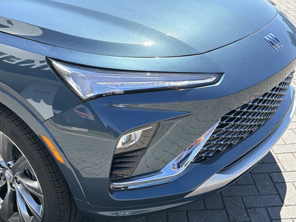New 2026 Buick Envista Sport Touring FWD image 9