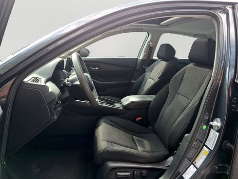 Used 2023 Honda Accord EX image 14