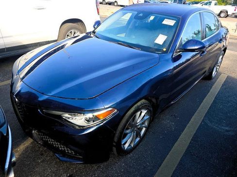 Used 2021 Alfa Romeo Giulia Sprint w/ Performance Package image 5