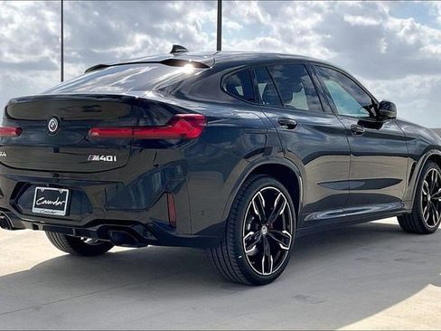 Used 2023 BMW X4 M40i w/ Premium Package image 2