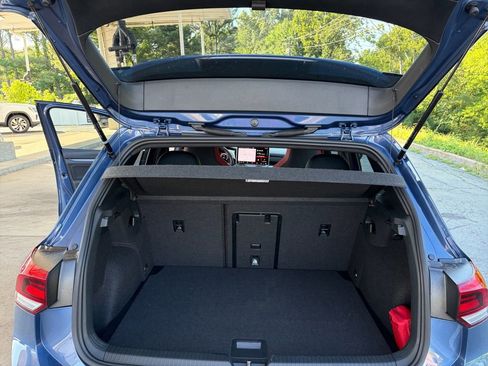 Certified 2025 Volkswagen GTI Autobahn FWD image 28