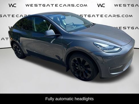 Used 2022 Tesla Model Y Long Range AWD/4WD image 23