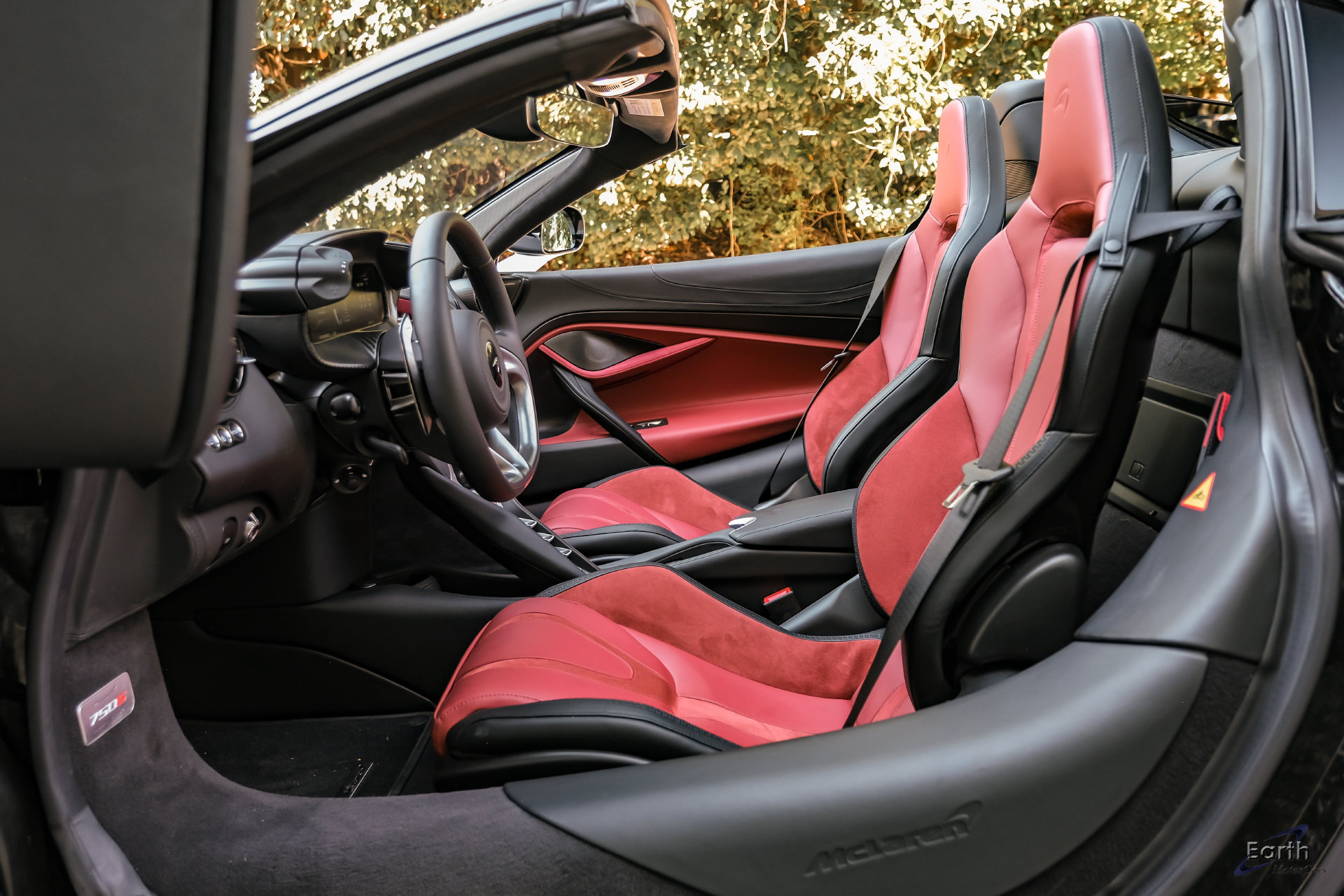 Used 2025 McLaren 750S Spider RWD image 52