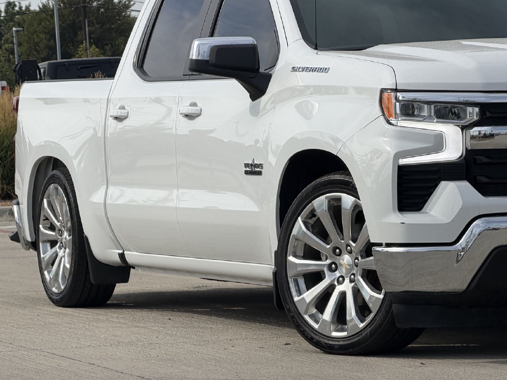 Used 2022 Chevrolet Silverado 1500 LT RWD image 9