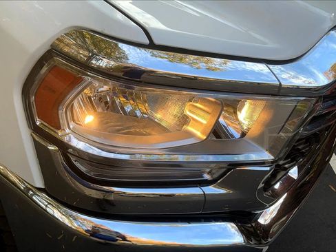 Used 2024 RAM 3500 Big Horn image 25