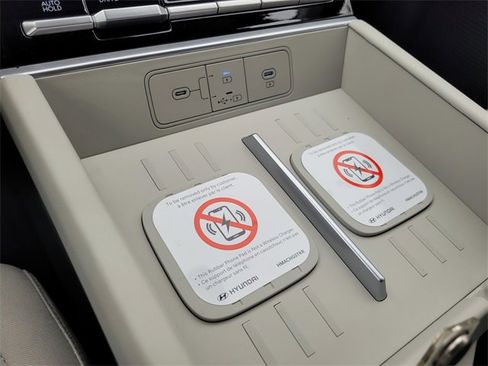 New 2026 Hyundai Santa Fe SE image 18