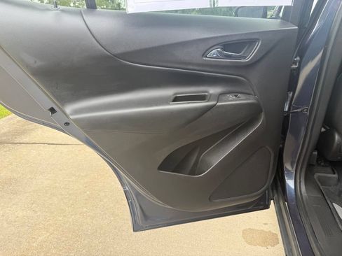 Used 2018 Chevrolet Equinox LT AWD/4WD image 14