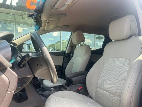 Used 2018 Hyundai Santa Fe Sport w/ 2.4L Value Package 02 AWD/4WD image 7