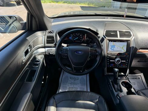 Used 2017 Ford Explorer Limited AWD/4WD image 14