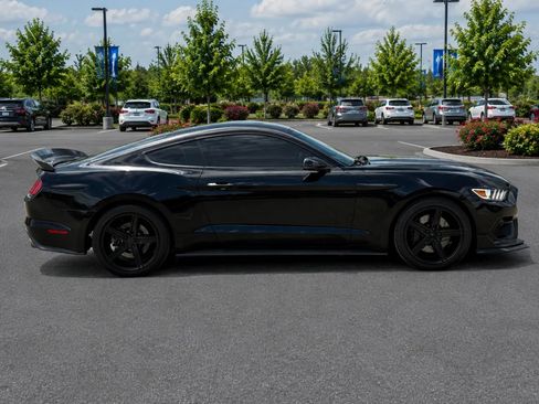 Used 2016 Ford Mustang GT Premium w/ Black Accent Package RWD image 6