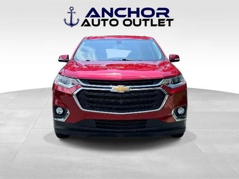 Used 2020 Chevrolet Traverse LT FWD image 2