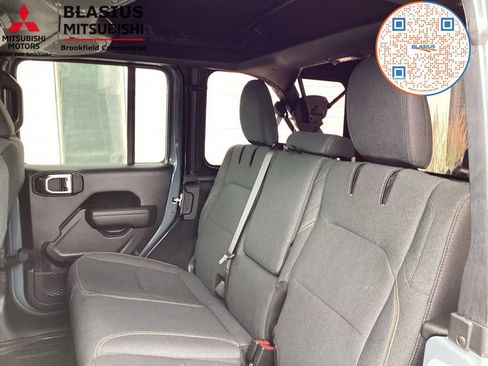 Used 2024 Jeep Wrangler Unlimited AWD/4WD image 52
