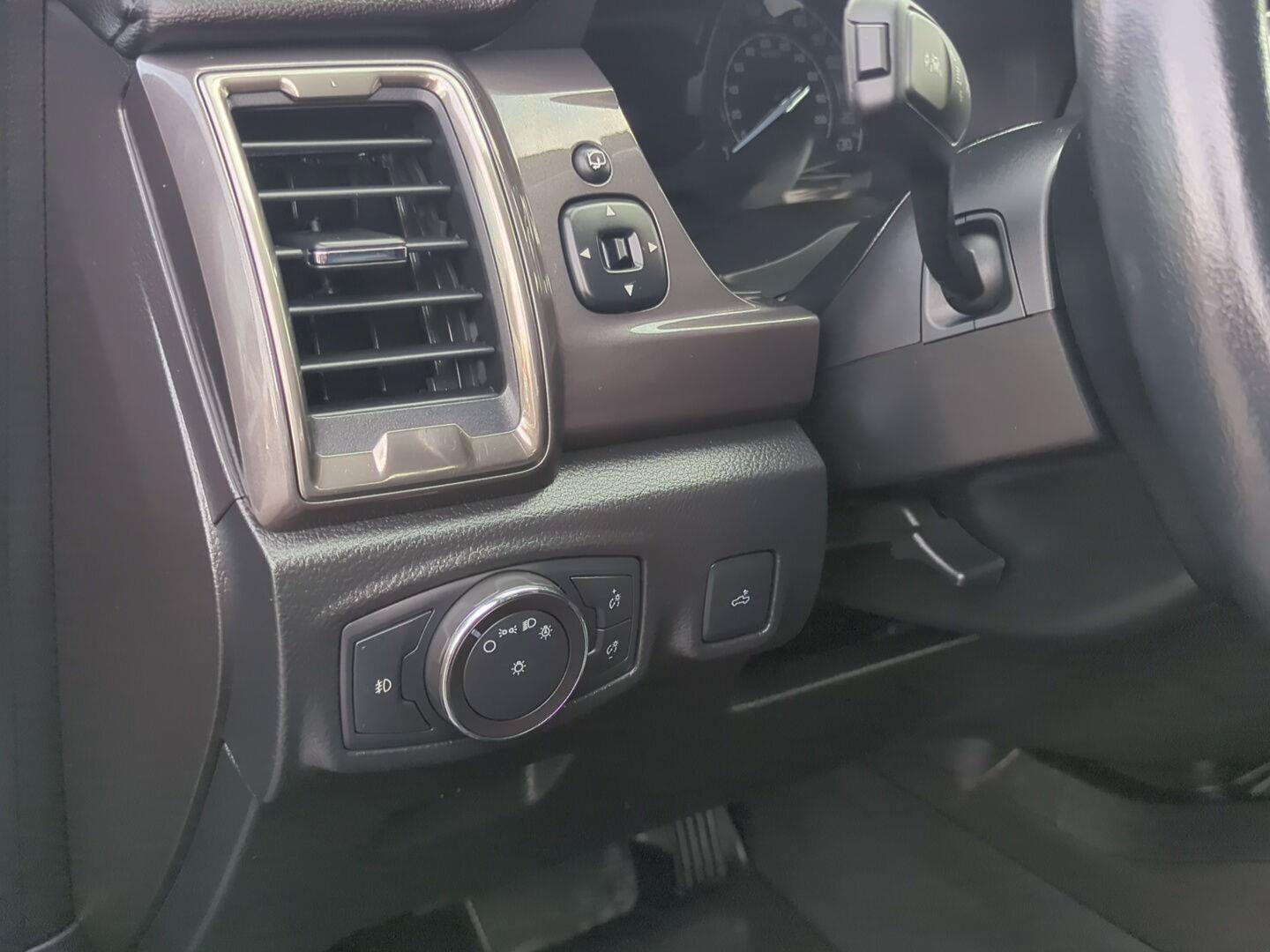 Used 2019 Ford Ranger Lariat w/ Equipment Group 501A Mid AWD/4WD image 15
