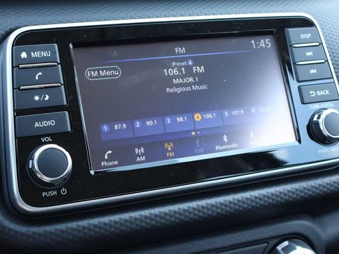 New 2025 Nissan Kicks Play S image 3