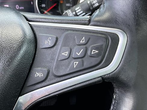 Used 2022 Chevrolet Equinox LT FWD image 21