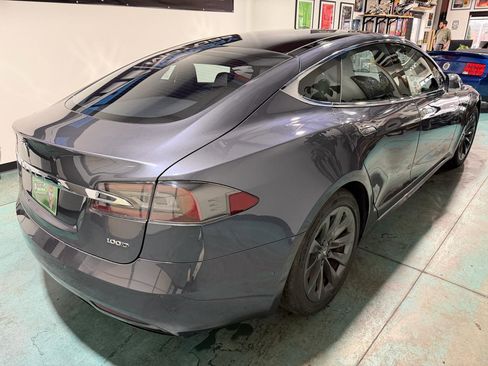 Used 2019 Tesla Model S 75D image 6