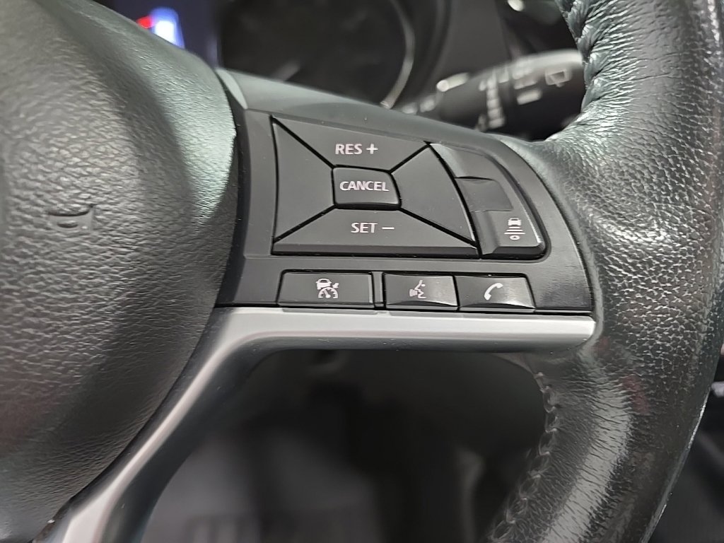 Used 2018 Nissan Rogue SL w/ Premium Package AWD/4WD image 35