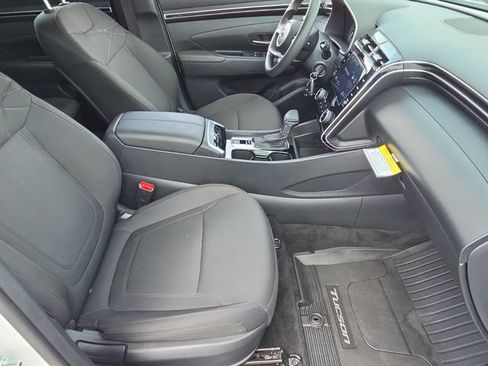 Used 2024 Hyundai Tucson SE FWD image 18