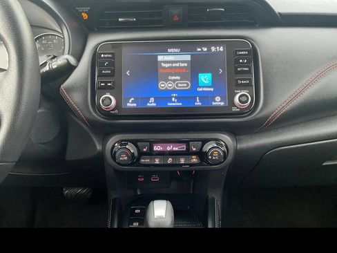 Used 2023 Nissan Kicks SR w/ SR Premium Package FWD image 5