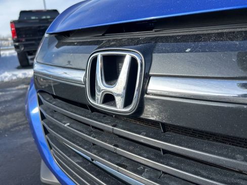 Used 2018 Honda HR-V EX-L image 10