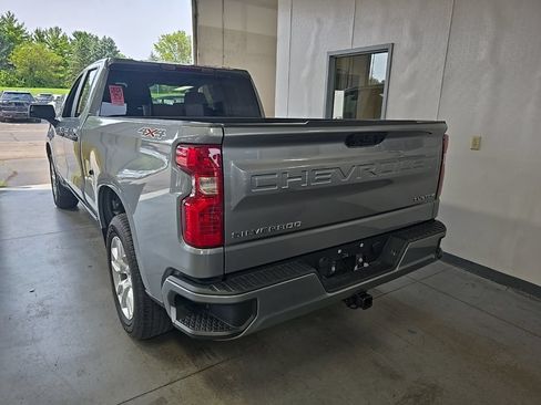 Used 2023 Chevrolet Silverado 1500 Custom AWD/4WD image 3