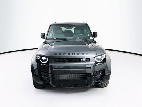 New 2026 Land Rover Defender 110 X-Dynamic SE AWD/4WD image 2