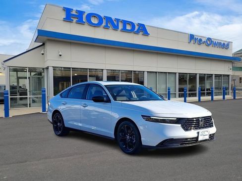 Used 2025 Honda Accord SE image 3
