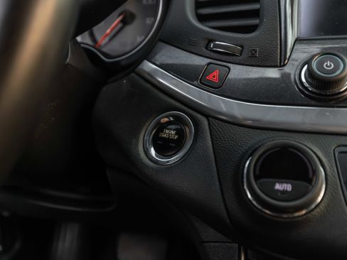 Used 2019 Chevrolet Impala LT image 12