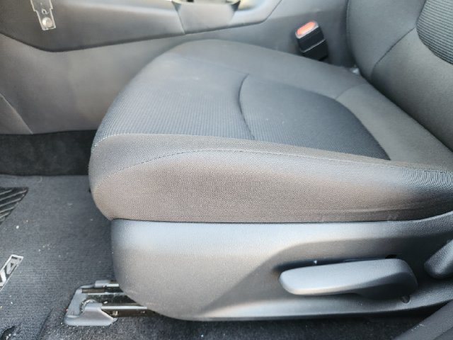 Used 2025 Toyota RAV4 LE FWD image 22