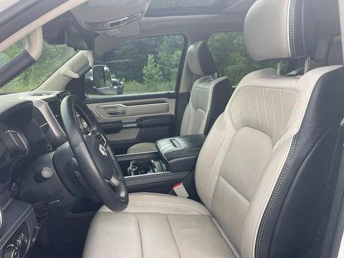 Used 2024 RAM 1500 Limited AWD/4WD image 2