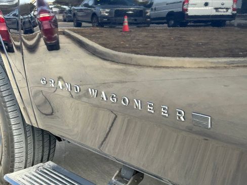 Used 2024 Jeep Grand Wagoneer L Series II w/ Quick Order Packagew 28T image 30