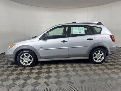 Used 2006 Pontiac Vibe w/ Preferred Package FWD image 7