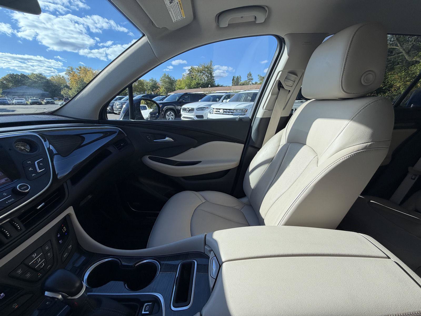 Used 2020 Buick Envision Premium w/ Driver Confidence Package AWD/4WD image 21