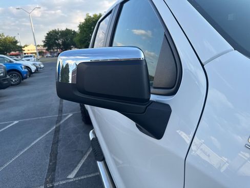 Used 2023 Chevrolet Silverado 1500 LT image 13