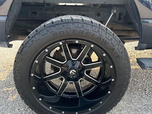 Used 2021 Ford F150 Platinum w/ FX4 Off-Road Package AWD/4WD image 13