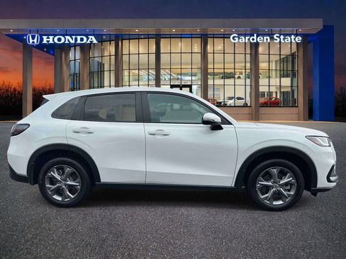 Used 2026 Honda HR-V LX image 5
