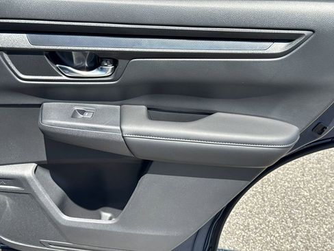 Used 2025 Honda CR-V EX image 16