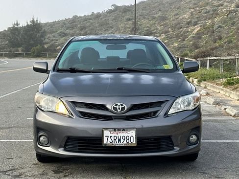 Used 2011 Toyota Corolla LE w/ Premium Pkg image 10