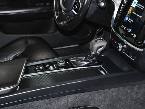 Used 2020 Volvo S60 T5 Momentum w/ Protection Package Premier image 46