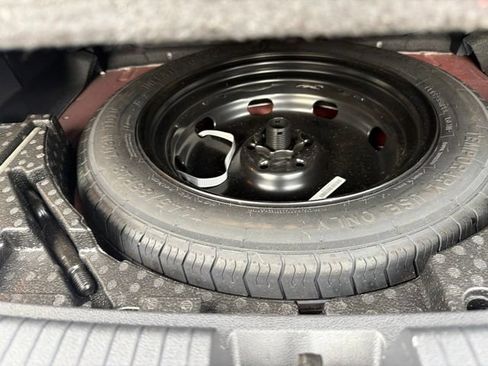 Used 2019 Volkswagen Tiguan SE AWD/4WD image 19